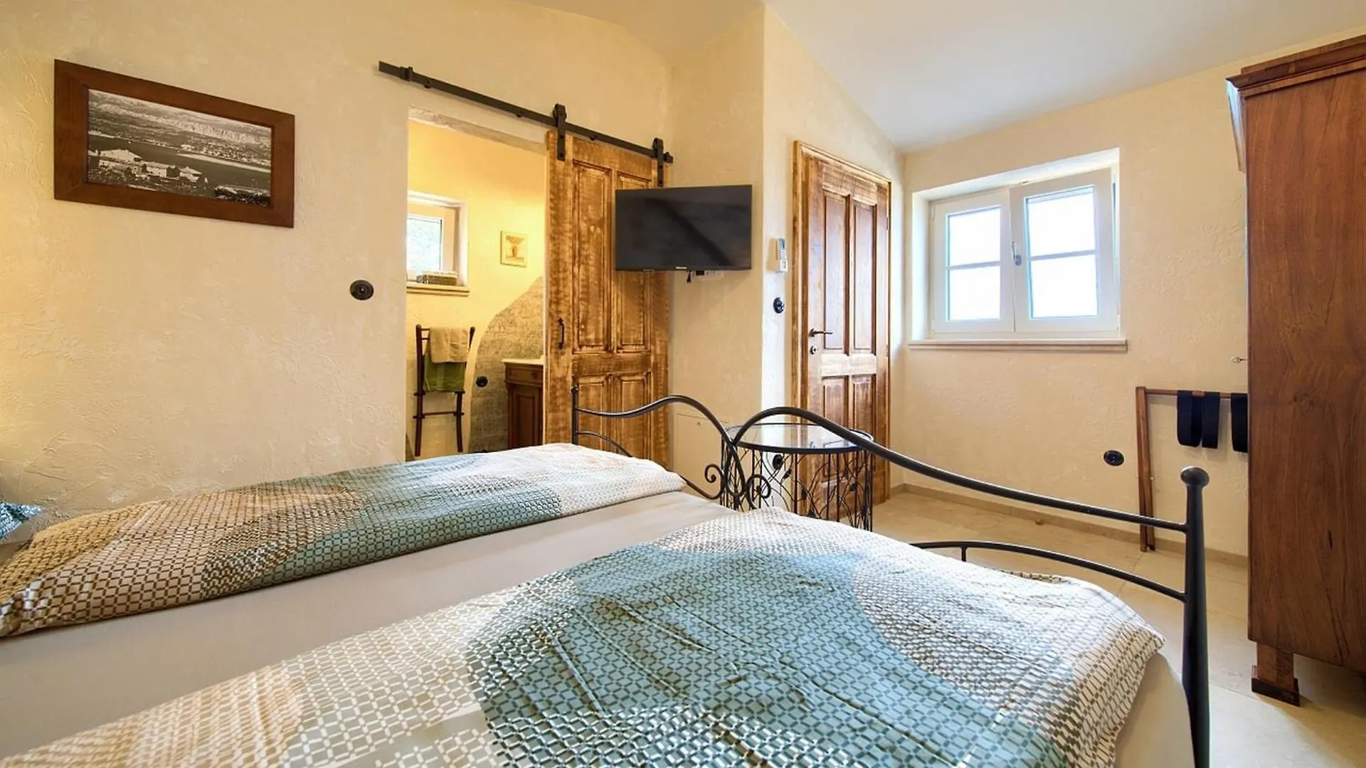 Villa Sea Queen Silo