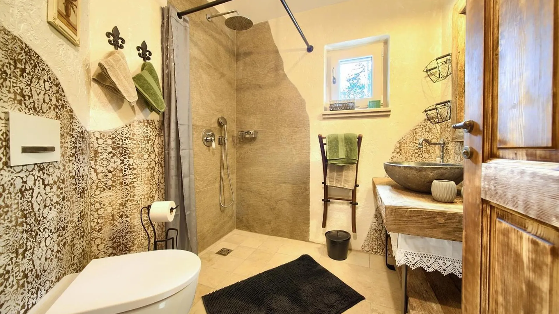 Villa Sea Queen Silo